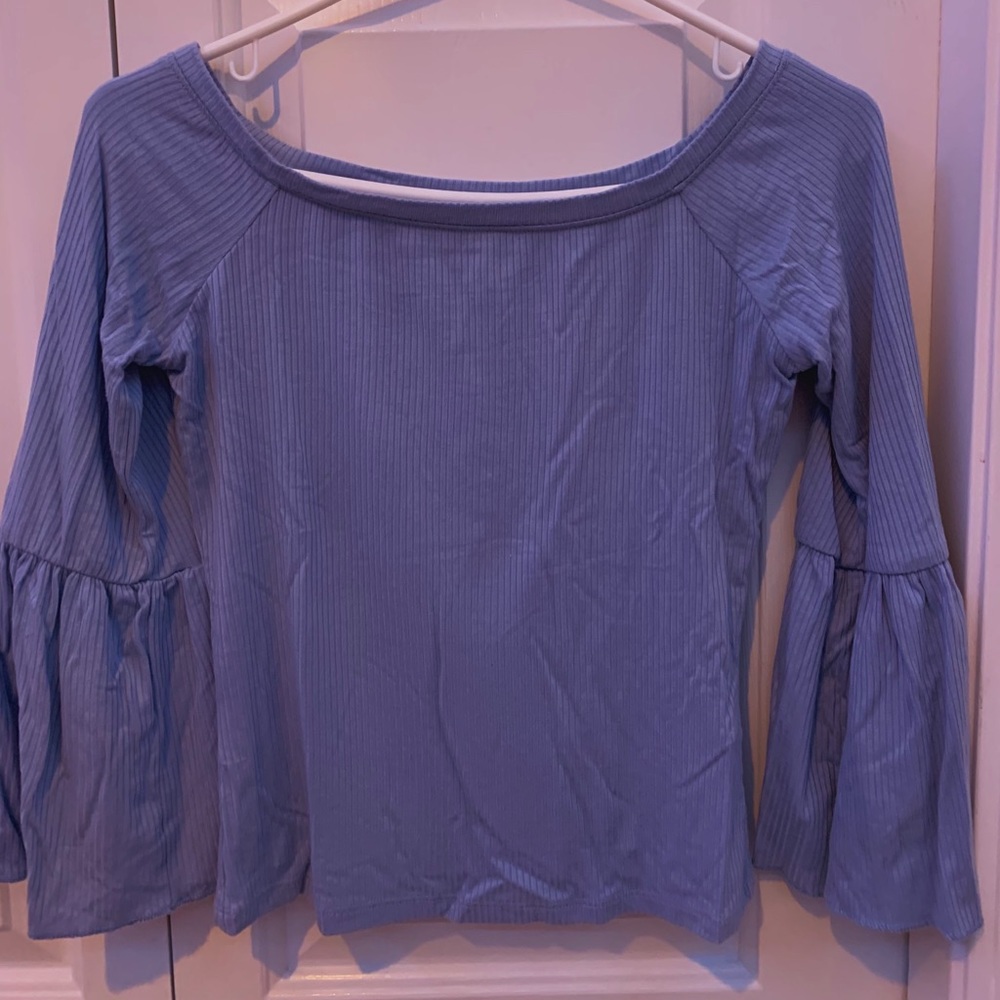 Forever 21 ribbed bell sleeve shirt